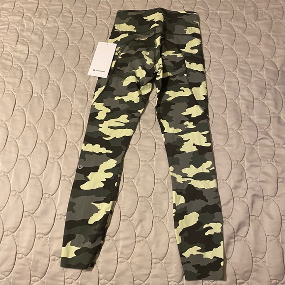 Lululemon Fast & Free Tight - Picture 5 of 10